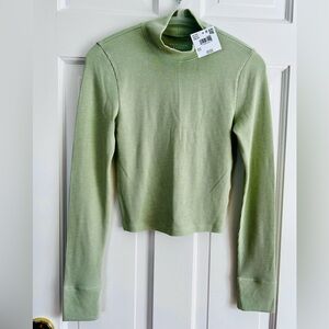 NWT American Eagle Long Sleeve Cropped Hey Baby Mock
Neck - Size M - Light Green